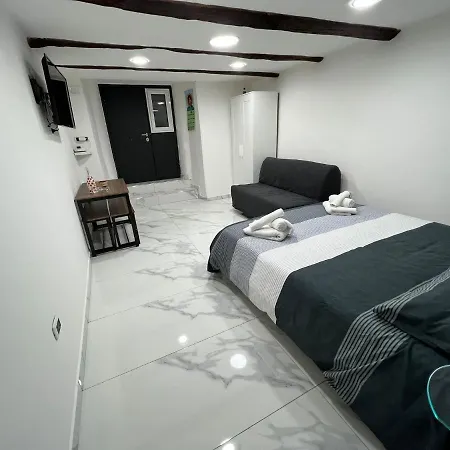 Nuvisa Неаполь